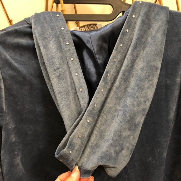 Young USA Blue Hoodie - Picture 7 of 8